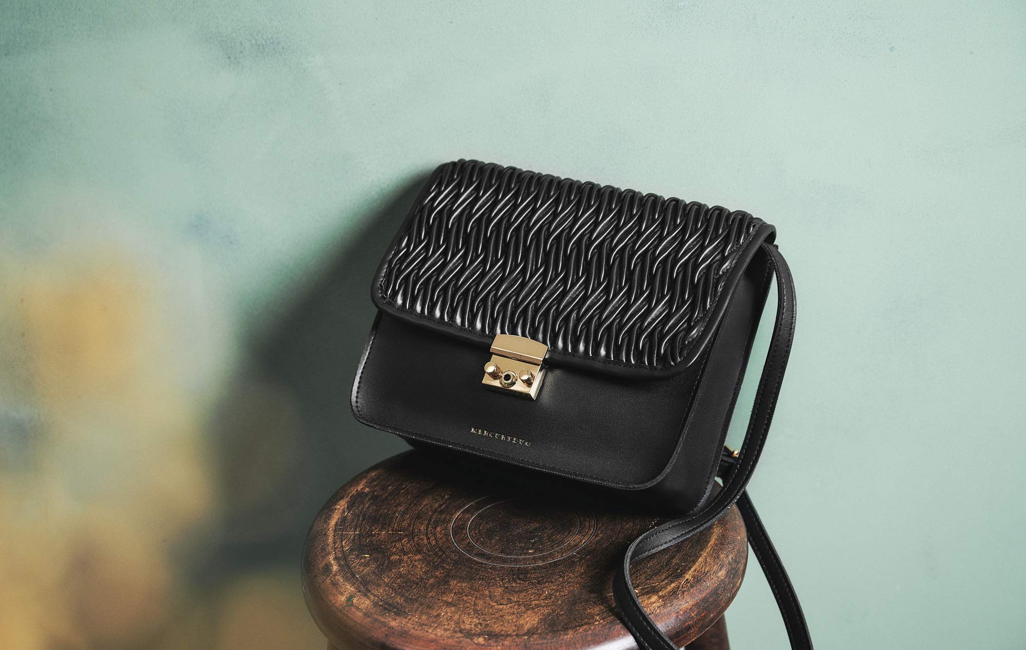 MERCURYDUO(マーキュリーデュオ)のエンボスショルダーバッグ ムック本付録