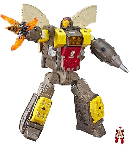 Amazon.com: Transformers TCG: Titan Masters Attack | 30 Booster Packs (240  Cards)