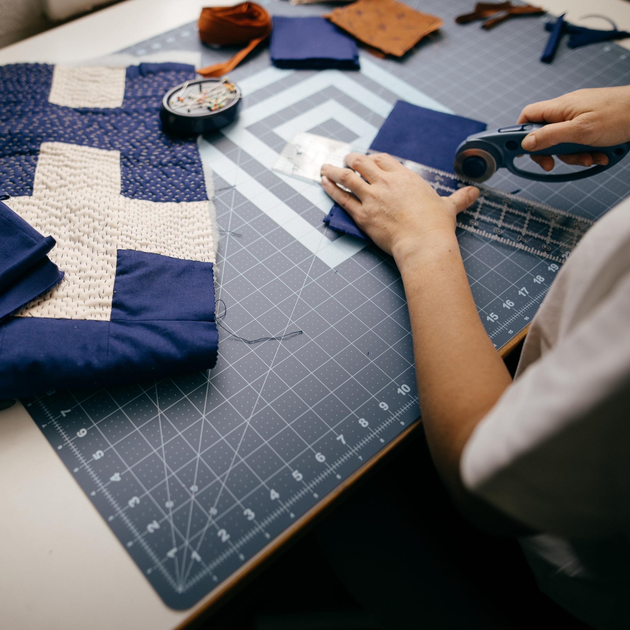 Fiskars Self Healing Cutting Mat with Grid for Sewing, Quilting, and Crafts - 24