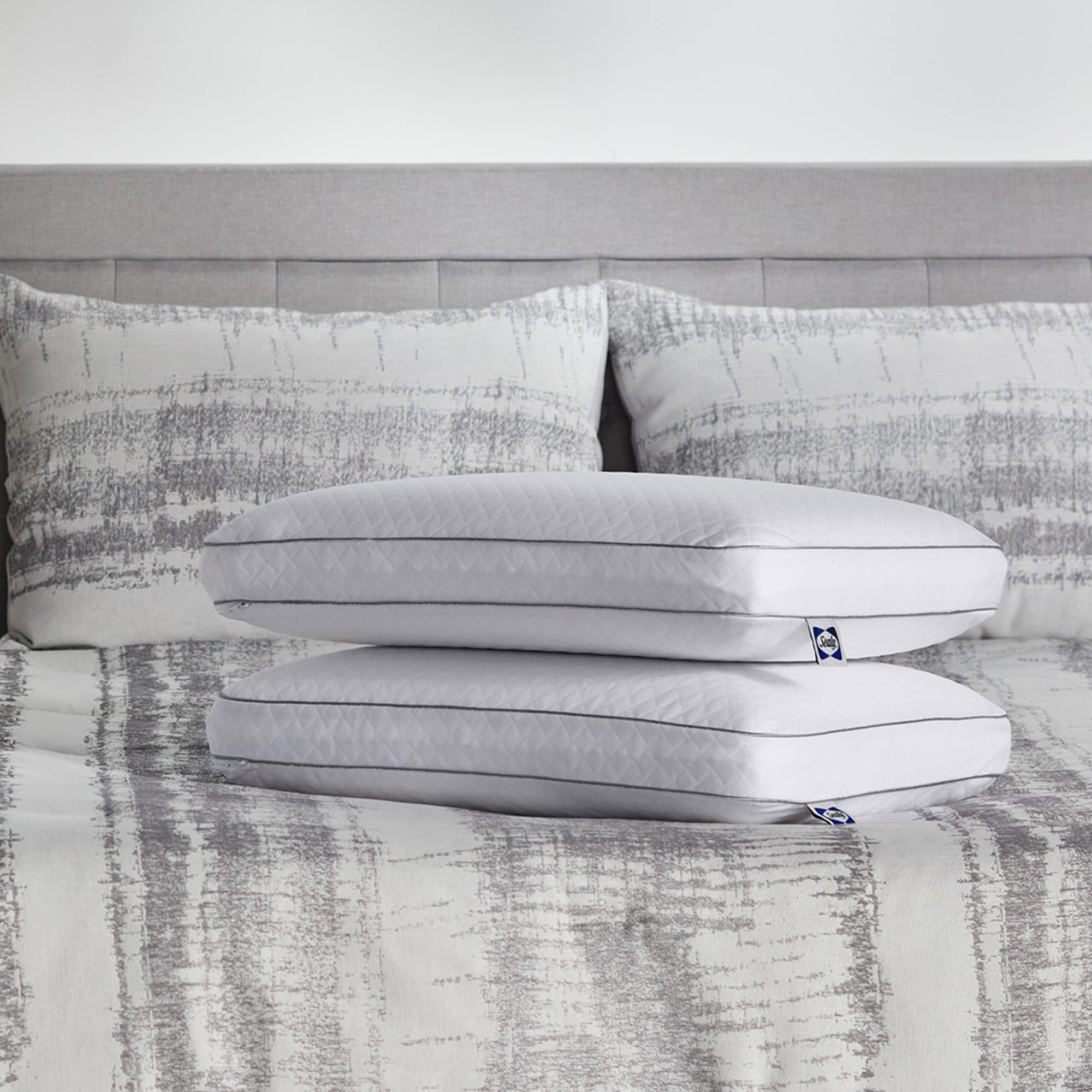 Photo 1 of (used) Sealy Essentials Pillow, Standard, White 2 Count