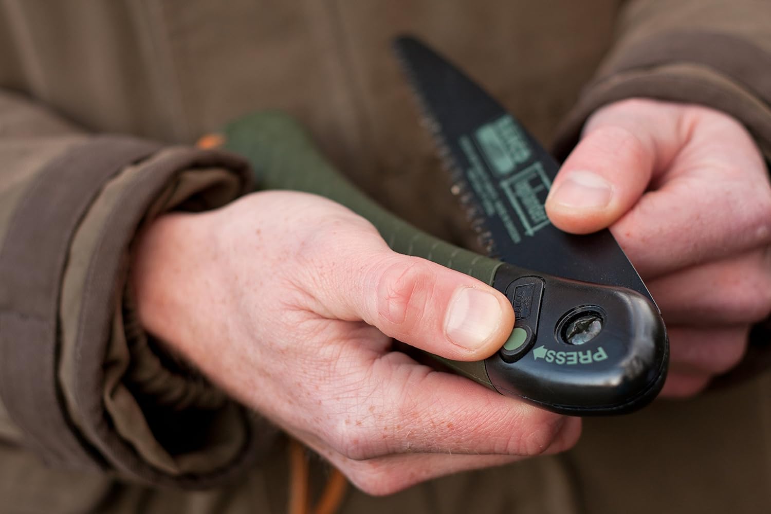 Best Bone Saw For Deer 2022 Reviews & Buyer’s Guide (Feb. 2022)