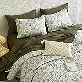 Wake In Cloud - Floral Quilt Set, Botanical Vintage Flower Coquette Cottagecore for Women Teen Girls, Reversible Lightweight Bedspread Coverlet, 3 Pieces, Olive Green, Queen/Full Size