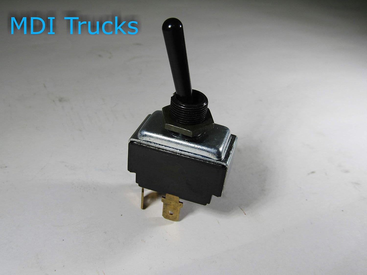 TOGGLE SWITCH DPST PETERBILT 577.75604 Eaton 8956K648 Peterbilt 1604830