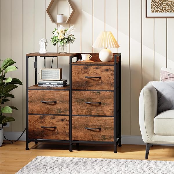 SOMDOT NIGHTSTAND WITH CHARGING STATION AND LED LIGHT, WIDE 5 DRAWERS DRESSER FOR BEDROOM WITH FABRIC BINS AND OPEN SHELF FOR BEDROOM KIDS CLOSET DORM GUEST ROOM, WOOD GRAIN PRINT