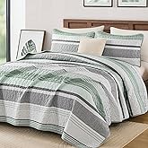 Dintszyayue King Size Quilts Sage Green, 3 Pieces Boho Striped Bedspread Bedding for King Size Bed, Soft Lightweight Microfiber Bohemian Coverlet Set for All Season Quilts with 2 Pillowcases