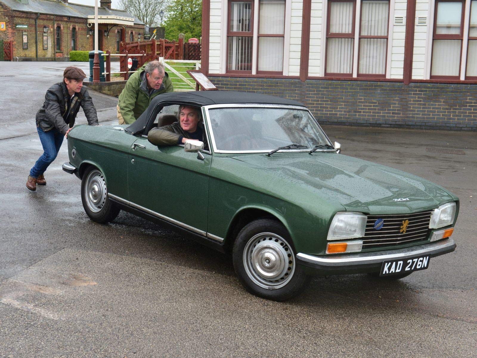 Amazon Co Jp トップギア ジェレミー クラークソン ジェームズ メイ リチャード ハモンド Generic