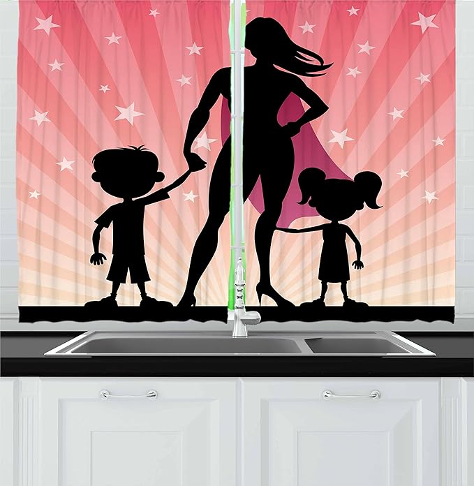 Cortinas Lunarable para el día de la madre, superhéroe con sus hijos