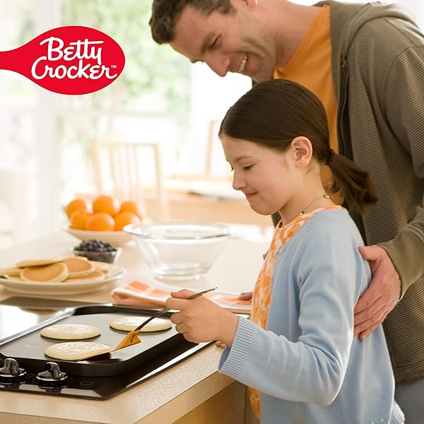 BETTY CROCKER BISQUICK PANCAKE AND BAKING MIX, ORIGINAL, MAKES ABOUT 90 PANCAKES, LARGE SIZE, 60 OZ