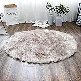 Shaggy white rug Shaggy white rug