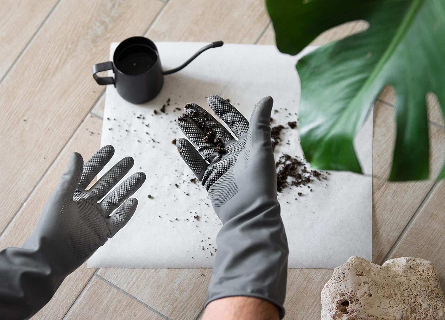 Rubber Dishwashing Gloves for Kitchen - 2 Pair Waterproof Reusable Household Cleaning Gloves and Non-Slip Grip: Clothing