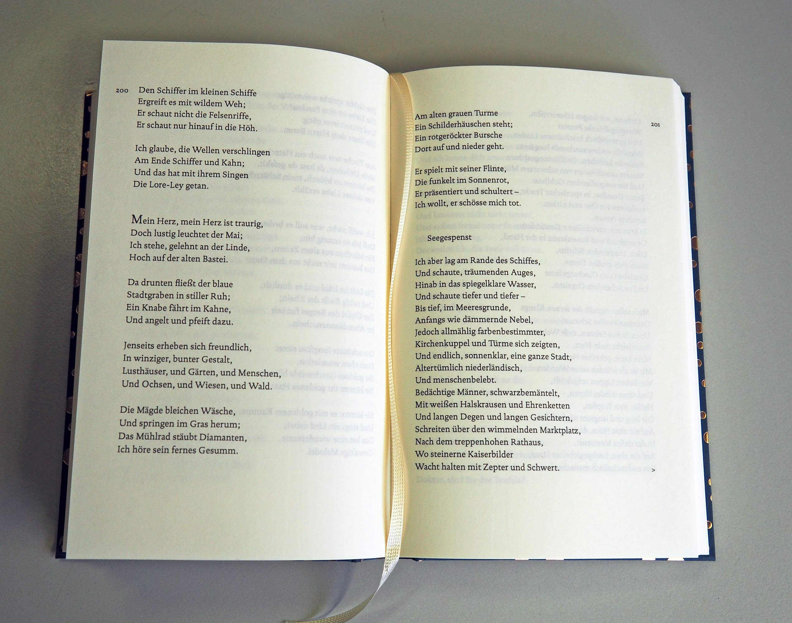 Deutsche Gedichte Eine Anthologie 9783150111840 Amazon Com Books