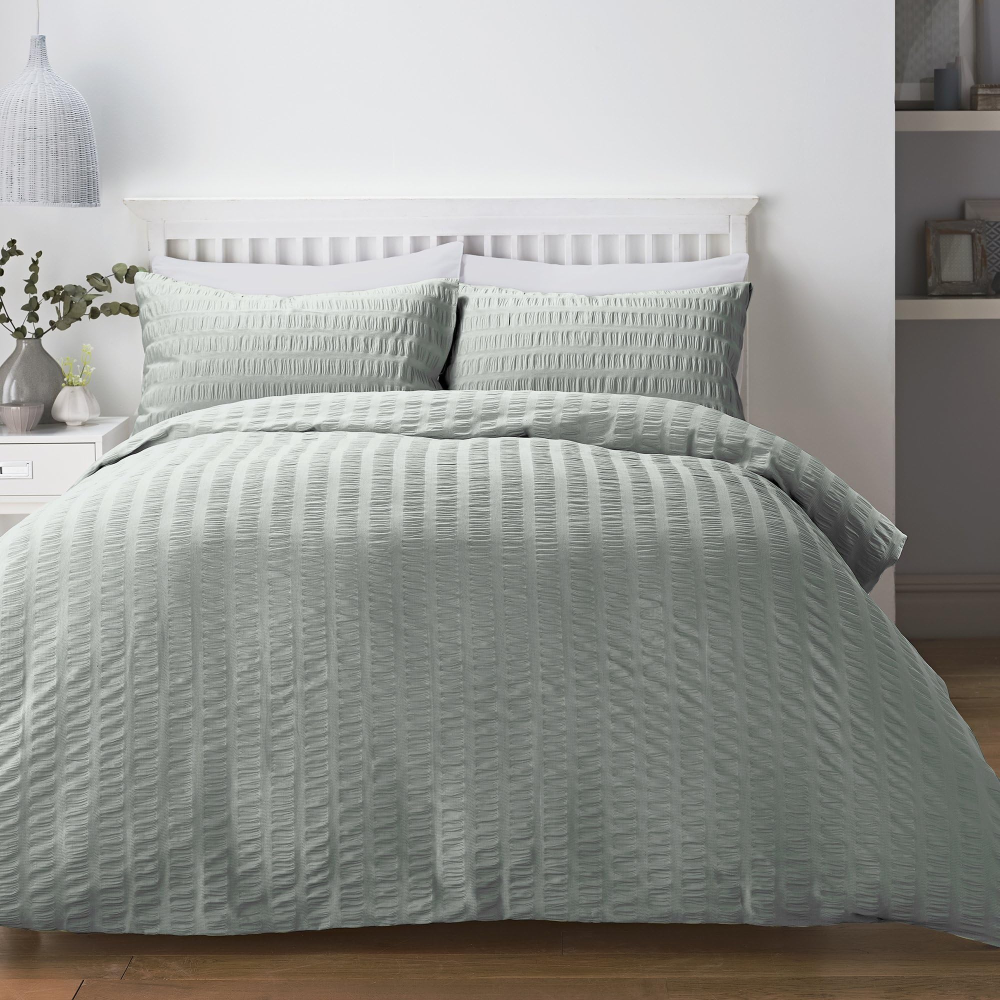 Serene Duck Egg Blue Seersucker Duvet Cover – Single Size 140 x 200cm – Soft Touch Textured Bedding – Railroad Stripe – Luxury Puckered Effect – 1 Pillowcase Included