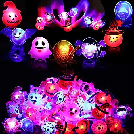 Amazon Co Jp Moyeenee 50個 ハロウィン パーティー 記念品 Ledフラッシュリング 10パターン 子供と大人用 ハロウィン グッズ バッグ ゲーム賞 学校教室でのご褒美 Led F Rings おもちゃ