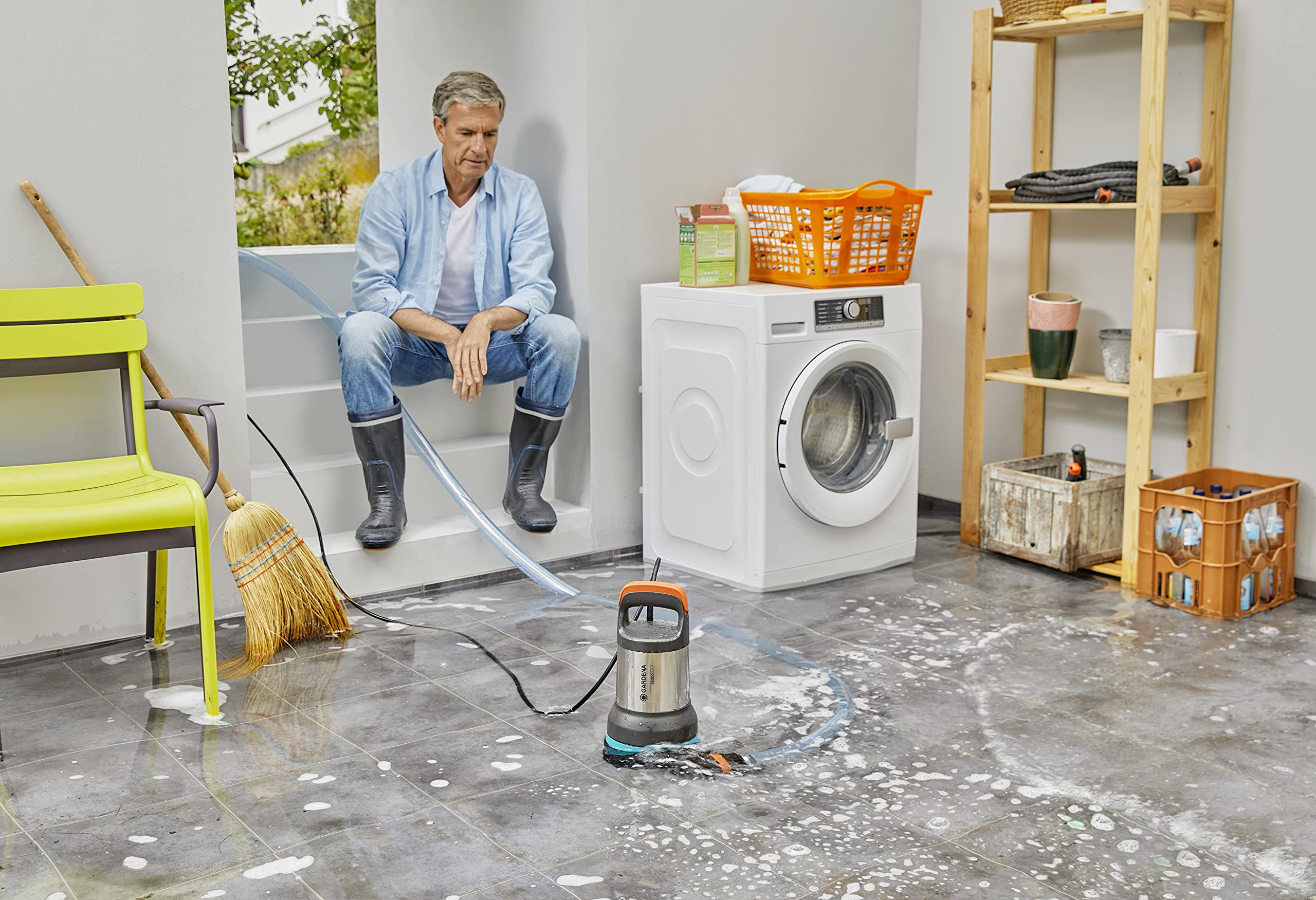 Gardena Klar-/Schmutzwasser-Tauchpumpe 15000: Kombi- Entwässerungspumpe mit 15.000 l/h Fördermenge, Flachabsaugung bis 1 mm und 35mm Korngröße, 550 W (09048-20) 8