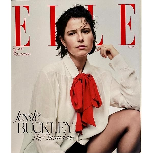 Elle Magazine (November 2025 Issue) Mia Goth: Amazon.com: Books