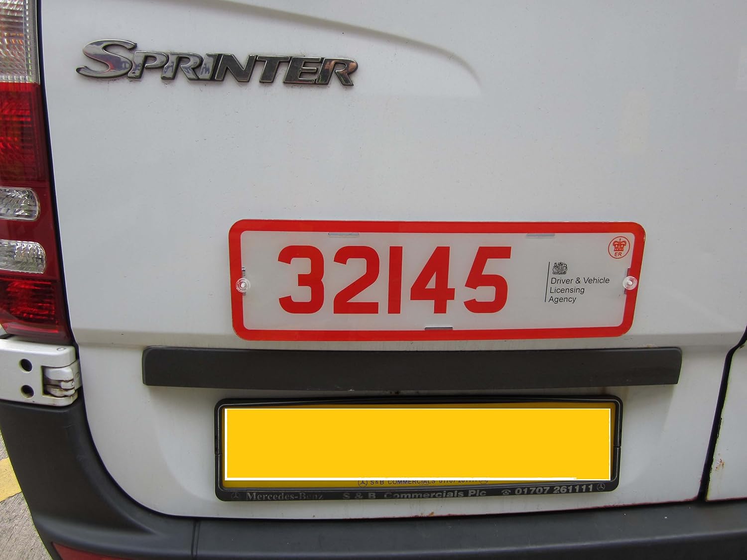 thumbnail image 2 of Magnetic Trade Plate Set – Yellow & White Vehicle Signs, Red TRADE PLATE, Car/Van 2 of 2