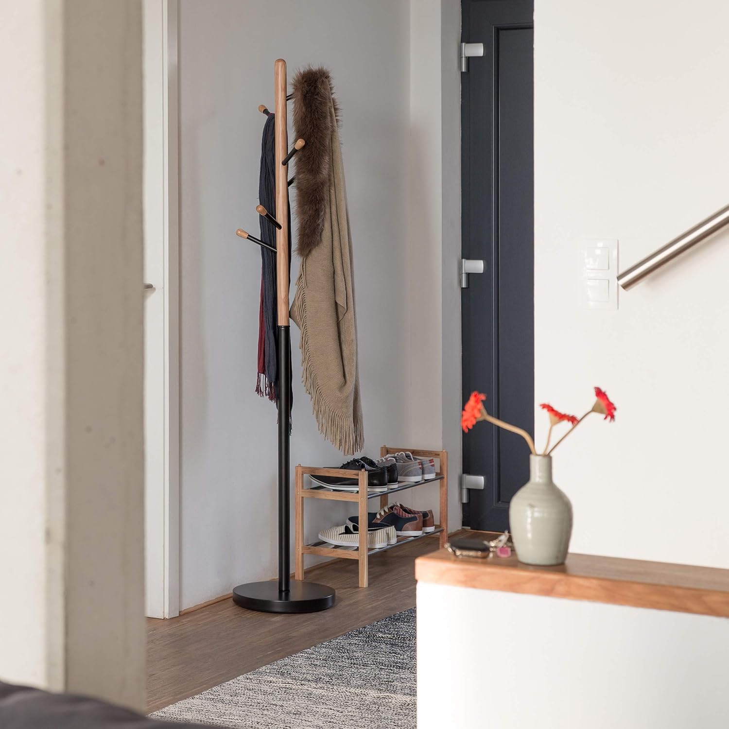 Perchero madera recibidor | Percheros de pared, percheros de pie...