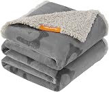 Feandrea Waterproof Sherpa Fleece Dog Blanket XL 152 x 127 cm Gray