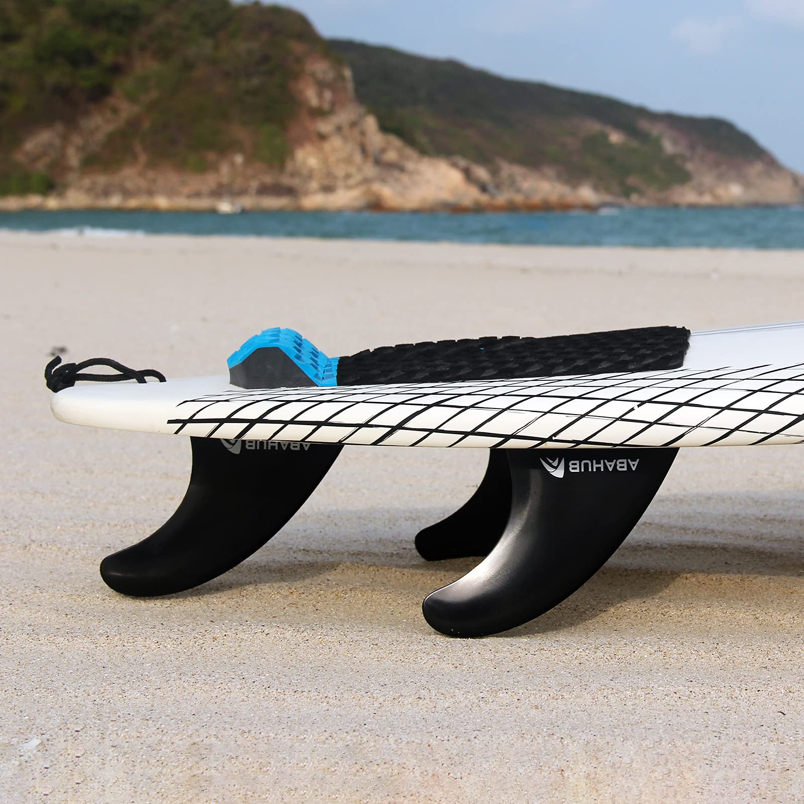 Abahub Surfboard Thruster Fins Set, Compatible with FCS Style Fin Box, Fiberglass Reinforced G5 Surf Fin, 3 Fins for Surf Boards, Surfing Longboard, Shortboard, with Screws and Key, Black/Blue/White