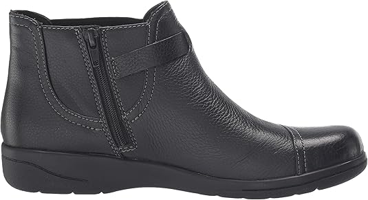clarks women's cheyn track ankle boot