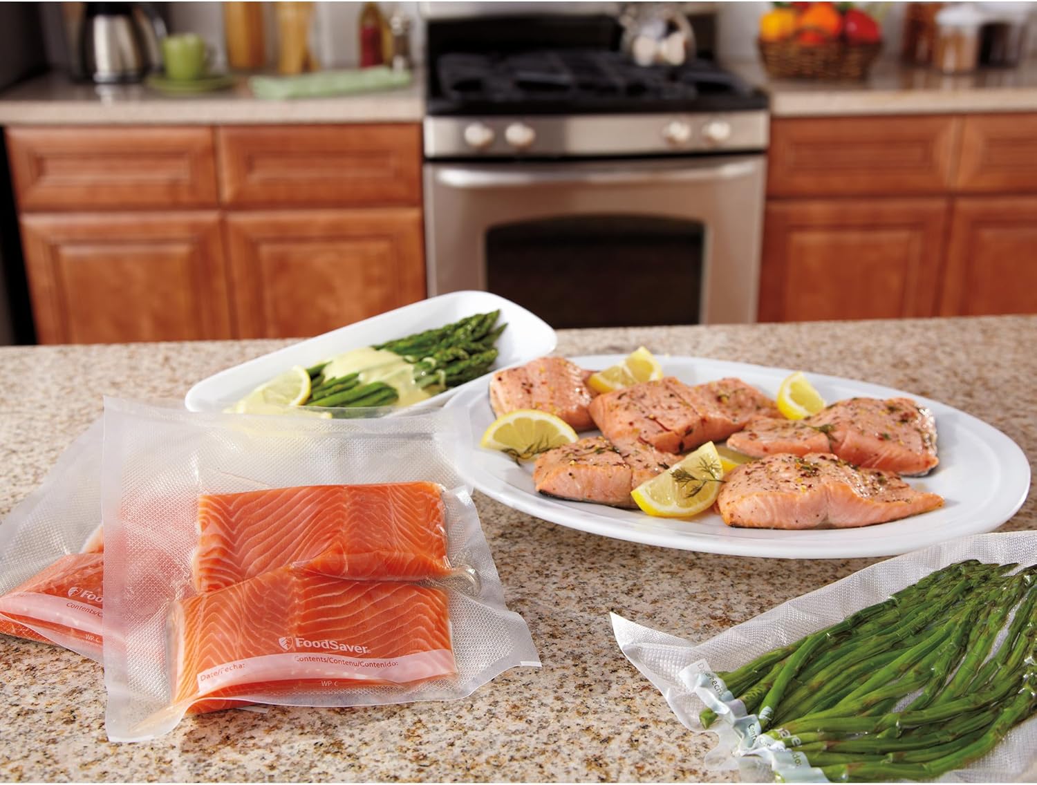 FoodSaver 11" x 16' Vacuum Seal Roll | Make Custom-Sized BPA-Free Vacuum Sealer Bags | 3-Pack: Kitchen & Dining
