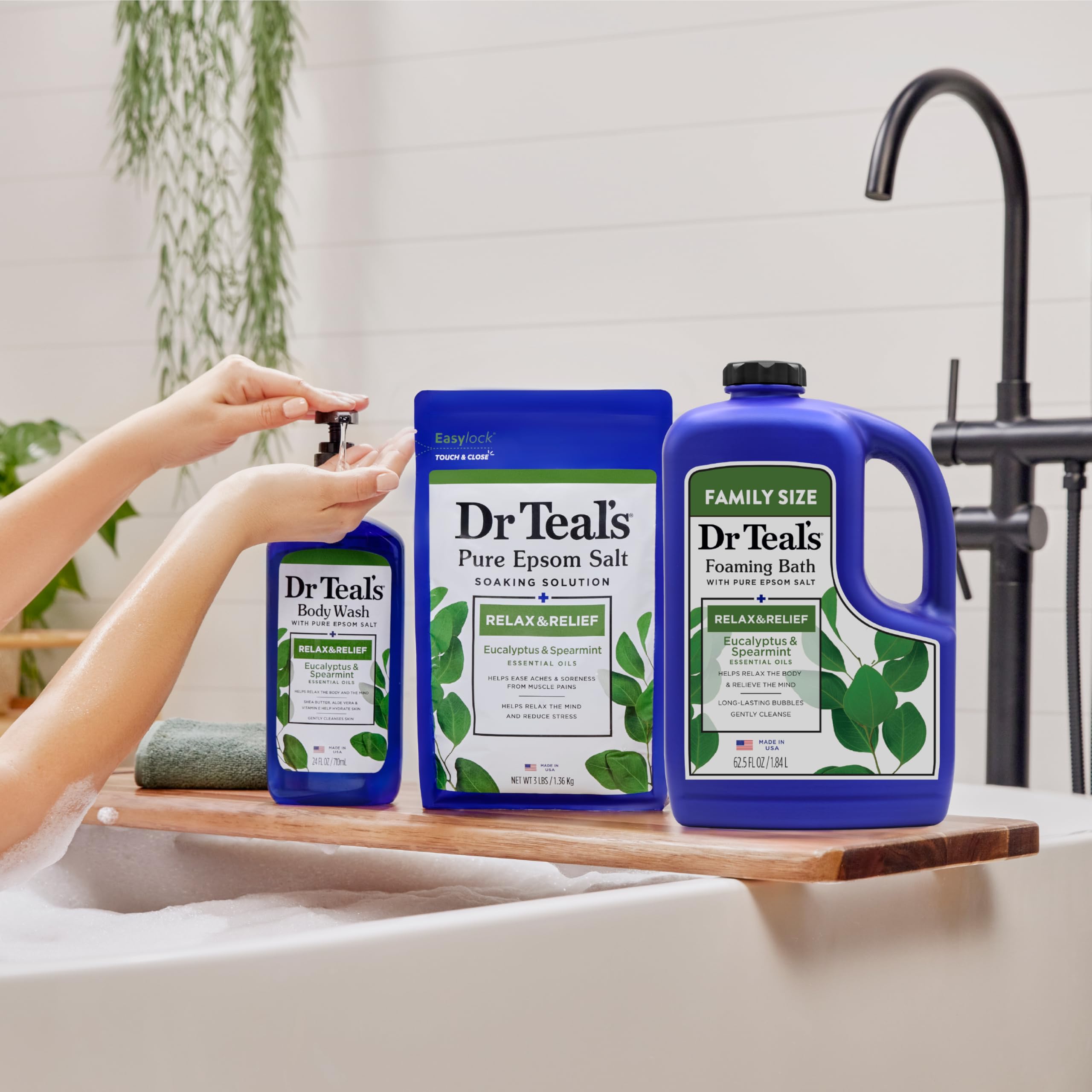 Dr Teal's Foaming Bath with Pure Epsom Salt, Relax & Relief with Eucalyptus & Spearmint, 62.5 fl oz