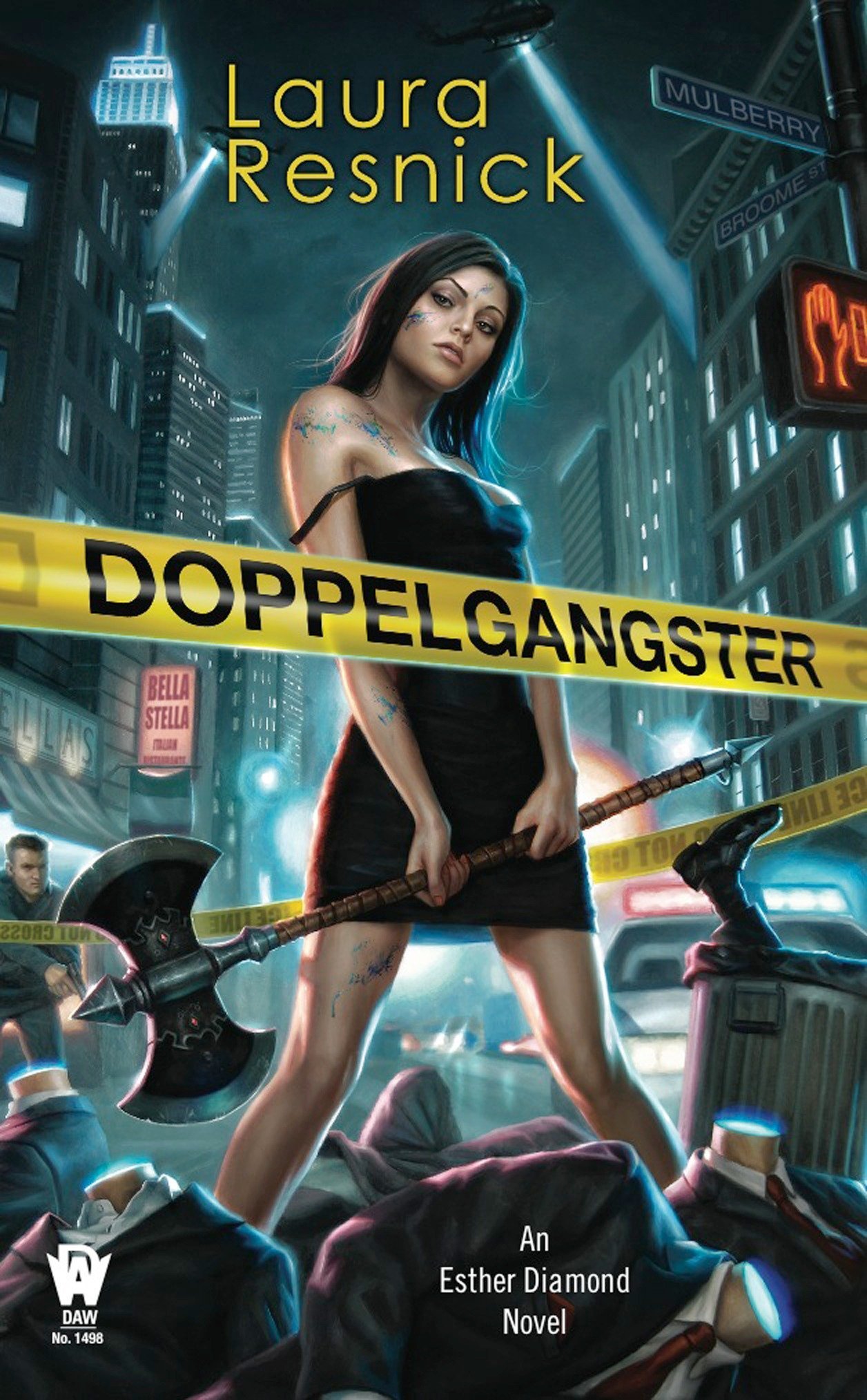 Amazon Com Doppelgangster Esther Diamond Novel 9780756405953 Laura Resnick Books