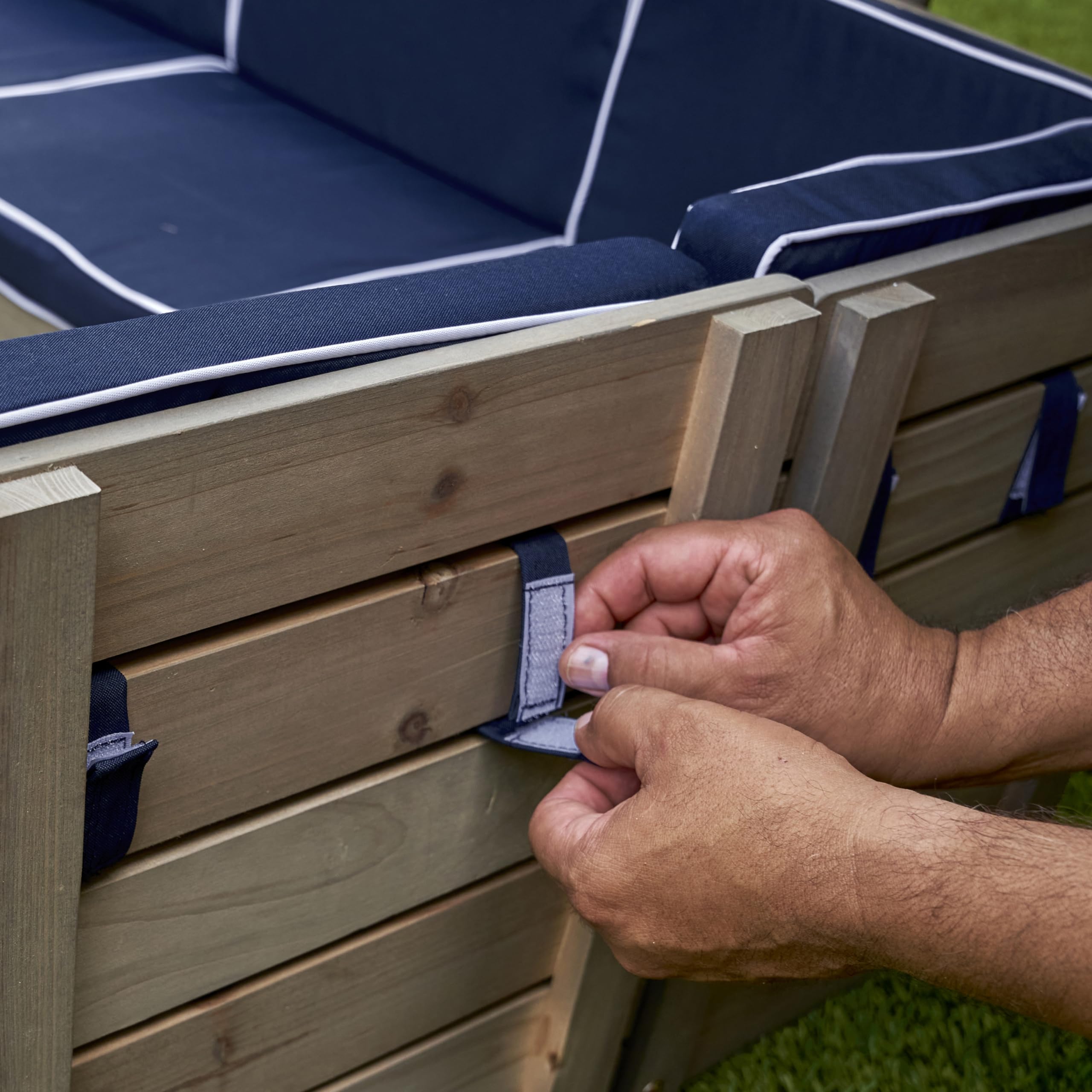 KidKraft Wooden Outdoor Sectional Ottoman & Umbrella Set with Cushions