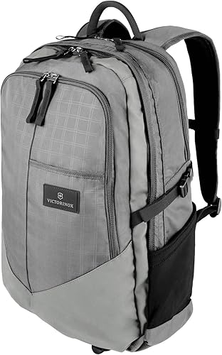 victorinox altmont 3.0 deluxe