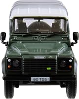 Britains 1:32 Green Land Rover Defender 90 With Canopy Toy Vehicle view 4