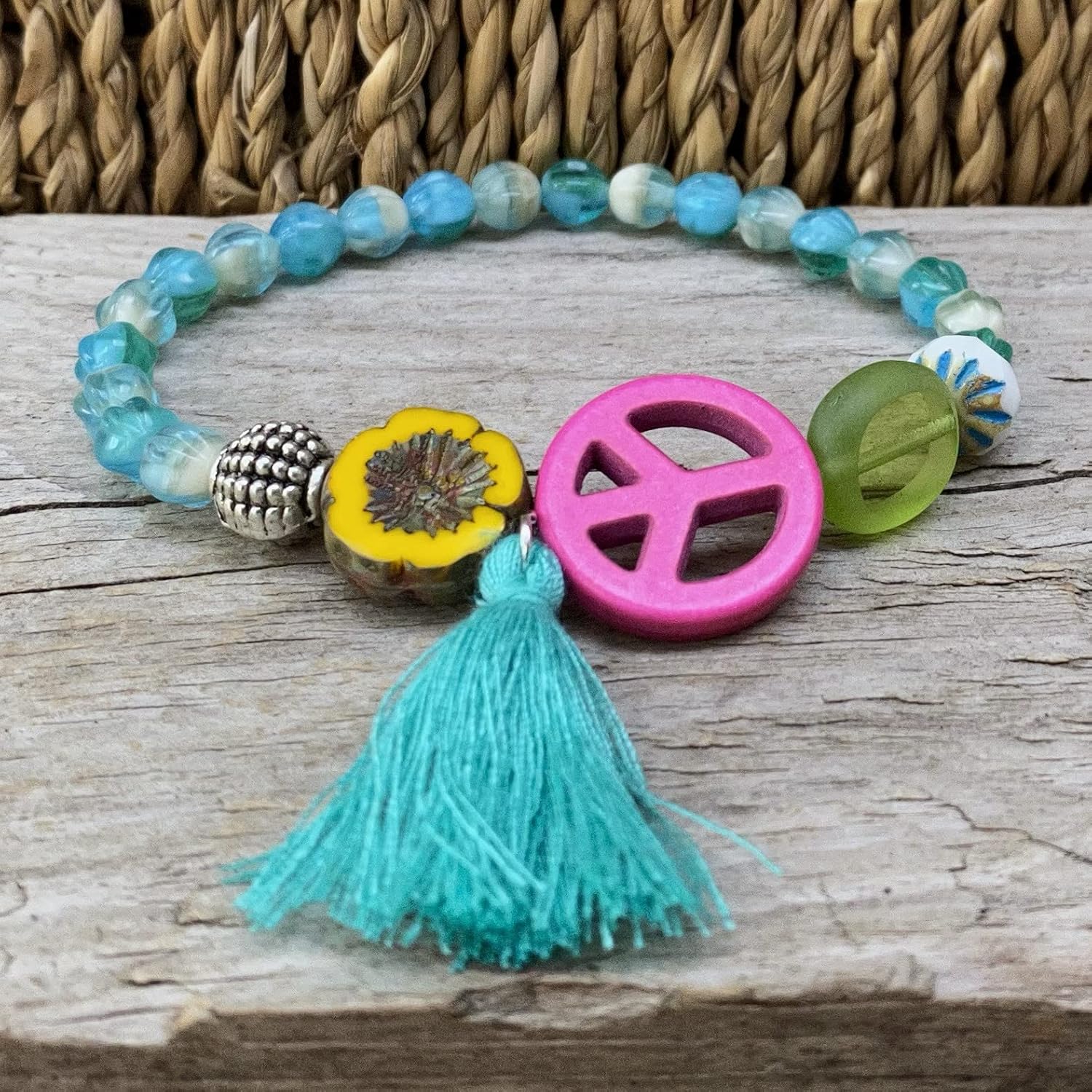 NEU!!! Armband mit böhmischen Glasperlen u. Quaste - PEACE- türkis