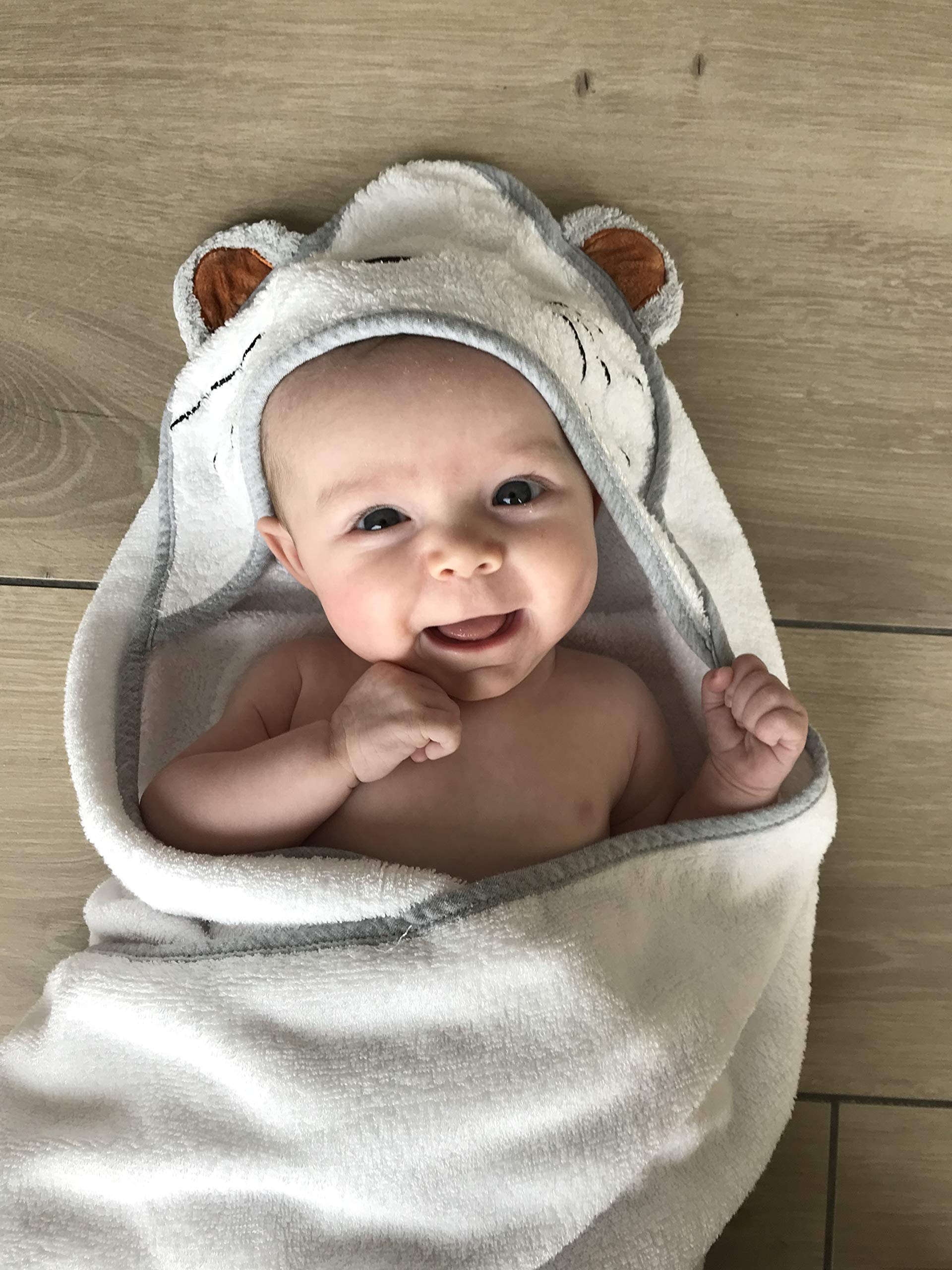 Baby Hooded Towel Gift Set | Organic Bamboo Extra Large 90cm x 90cm Mouse and Matching Mitten | Ultra Soft and Thick (500gsm) | Certified Organic - Best for Newborn Sensitive Skin, Eczema |For Newborn to Toddlers to Kids of 5 Years | Perfec