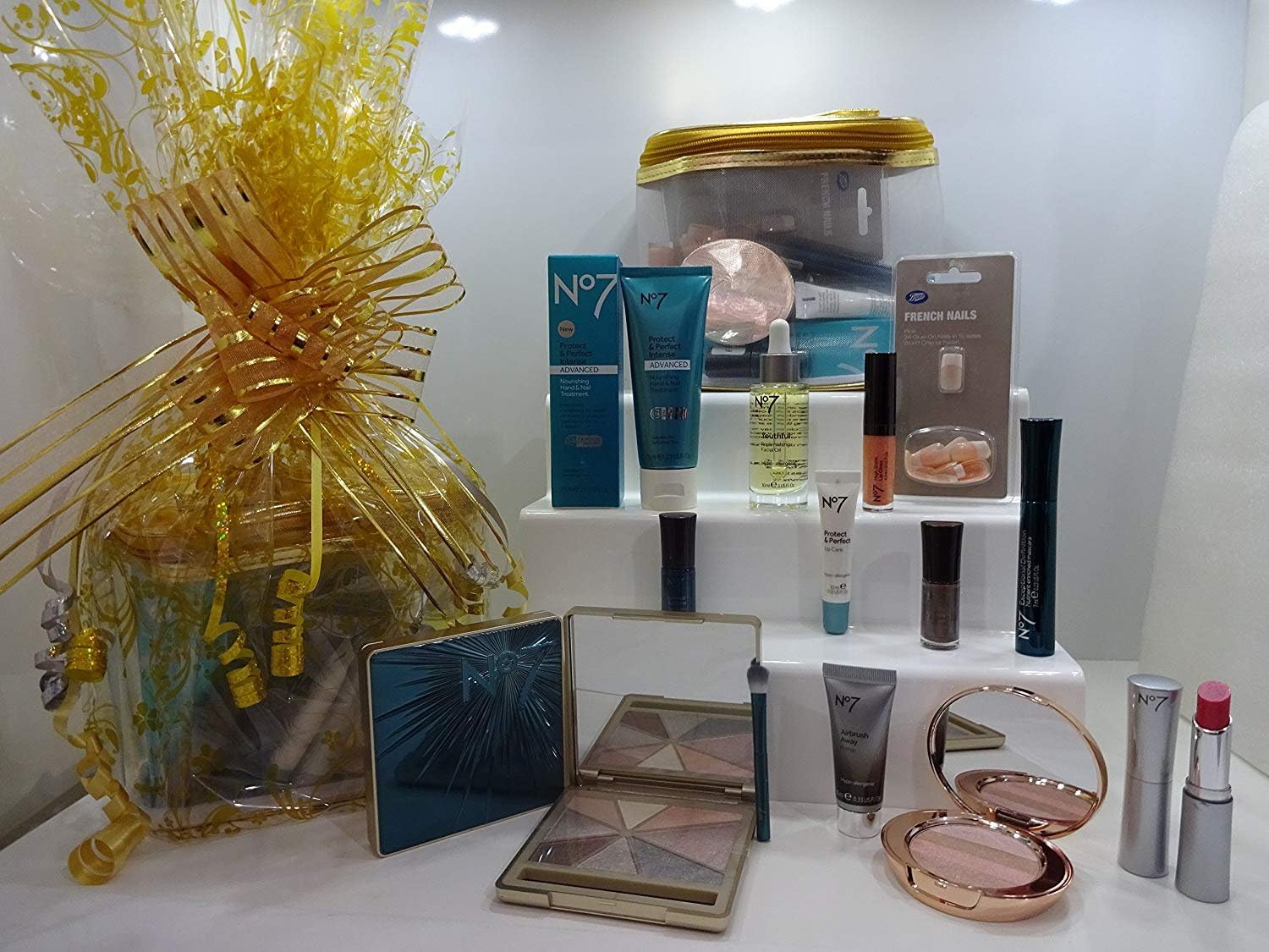 No7 The Ultimate Blockbuster Beauty Skincare & Make Up