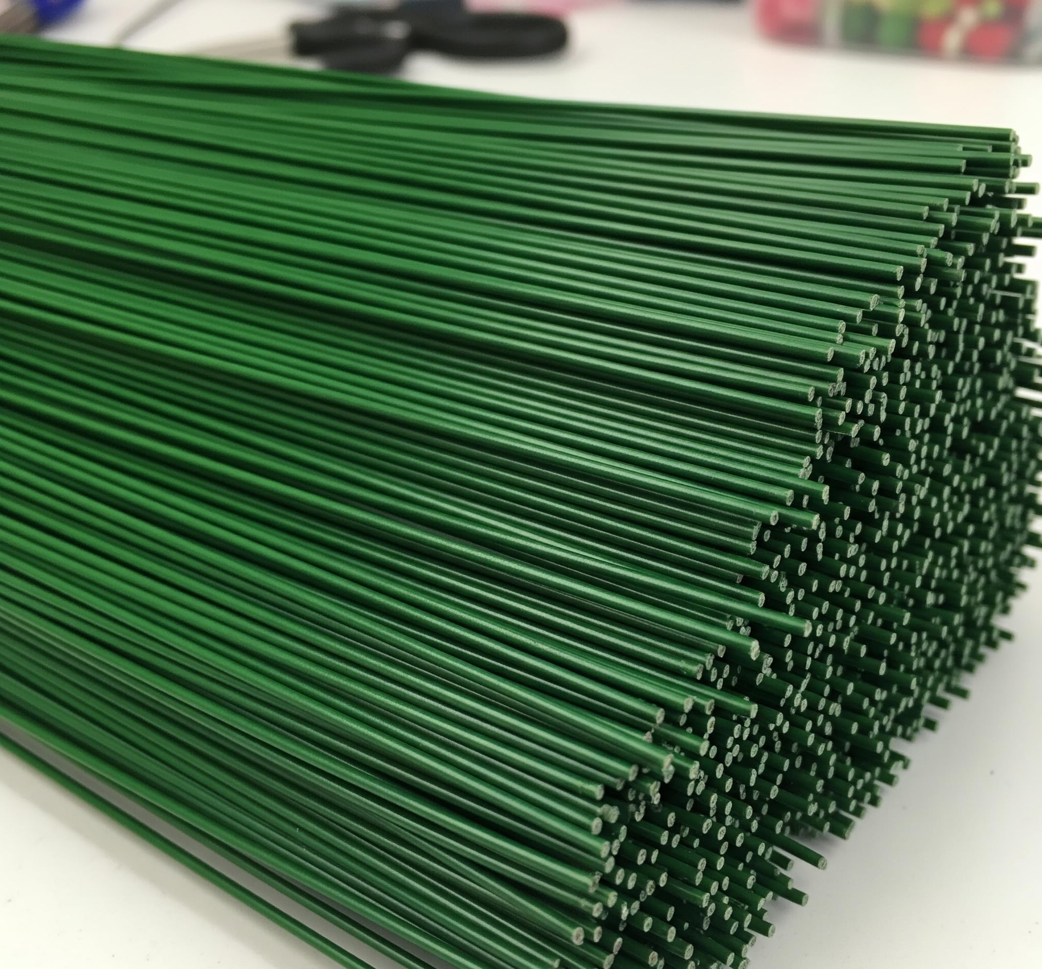 Photo 1 of 18" Floral Wire (22 Gauge) - 800 Pieces - DIY - Wedding, Prom, Corsage, Flower Arrangement, Boutonniere, Craft - Florist Stem Wire. Wholesale Quantity Box.