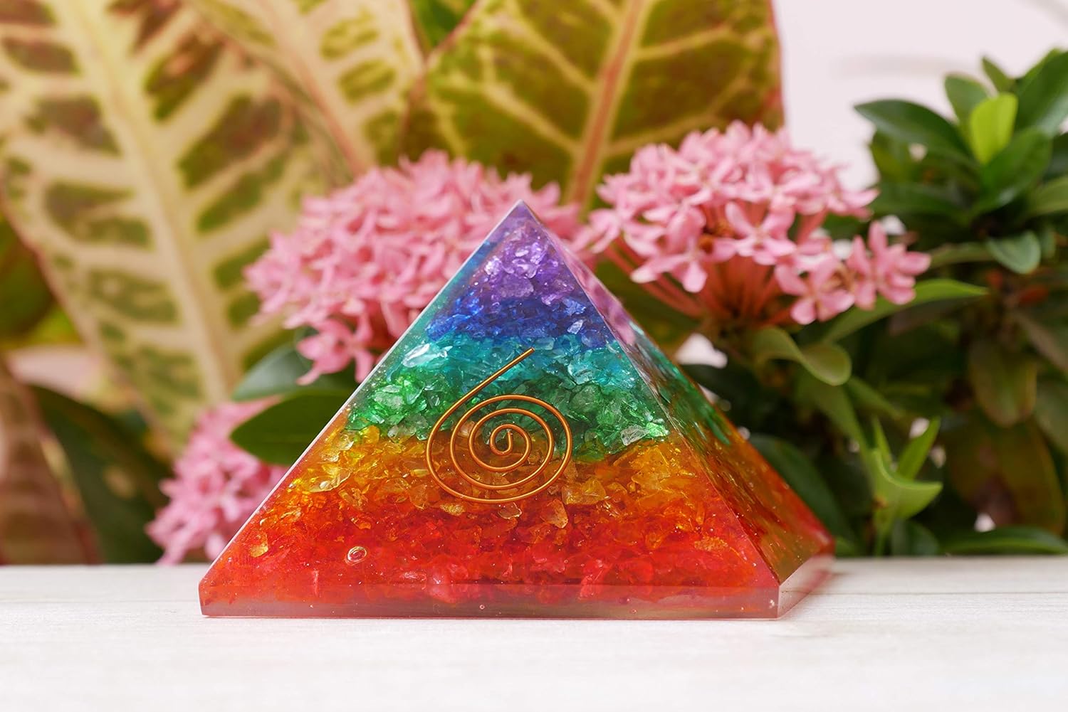 Amazon Com Crocon Seven Colors Onyx Stone Orgone Pyramid Positive Reiki Crystal Healing Chakra Stone Balancing Spiritual Enhance Decor Size 2 5 3 Inch Furniture Decor