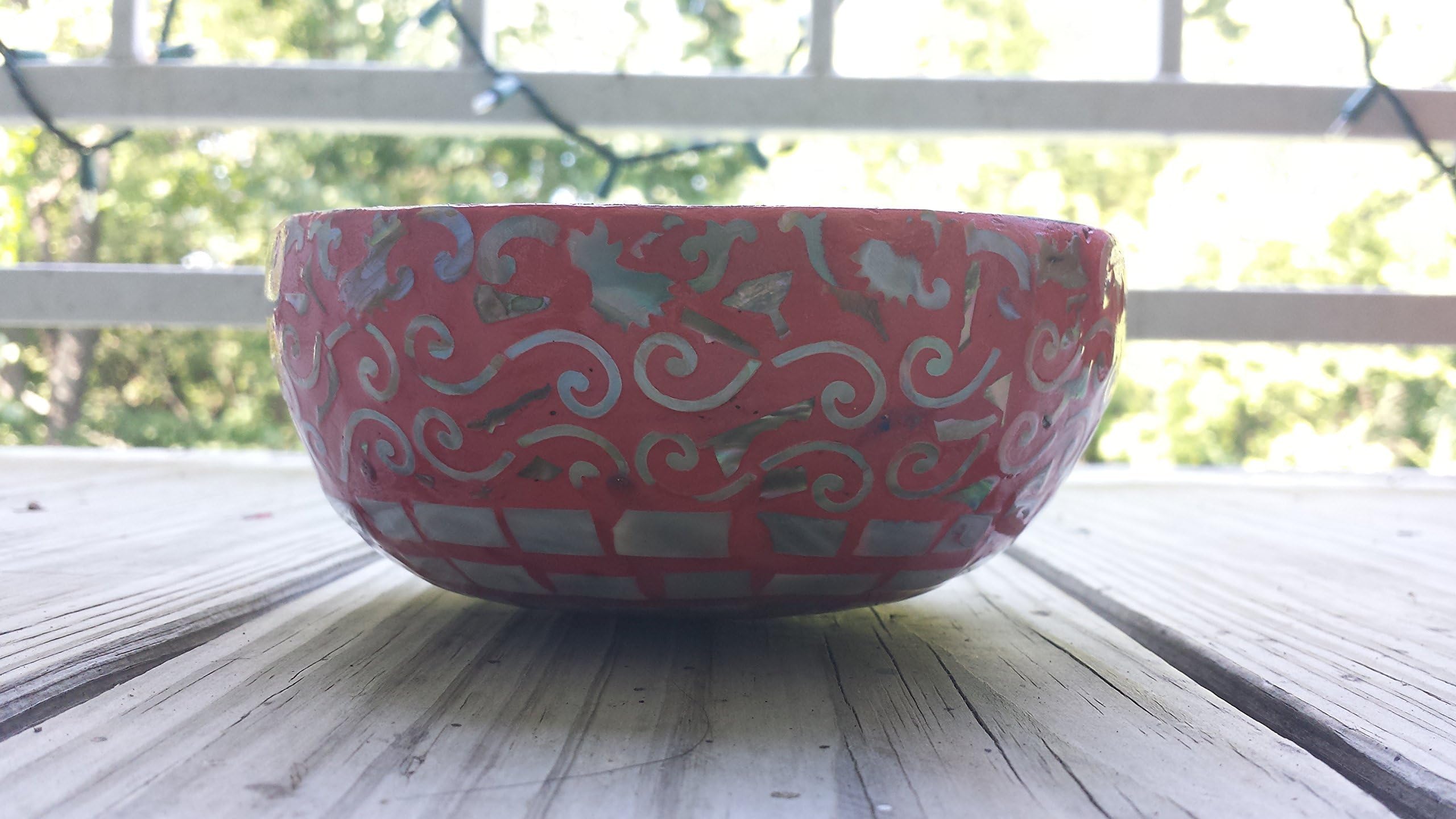 Coconut bowl with mother of pearl and eggshell inlaid outside - Pink (CB1)