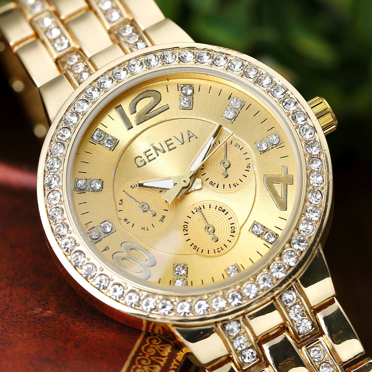 JSDDE Luxus Strass Femmes Montre-bracelet Acier Inoxydable Ajustable Faux Chronographe Quartz Analog Montre (Doré)