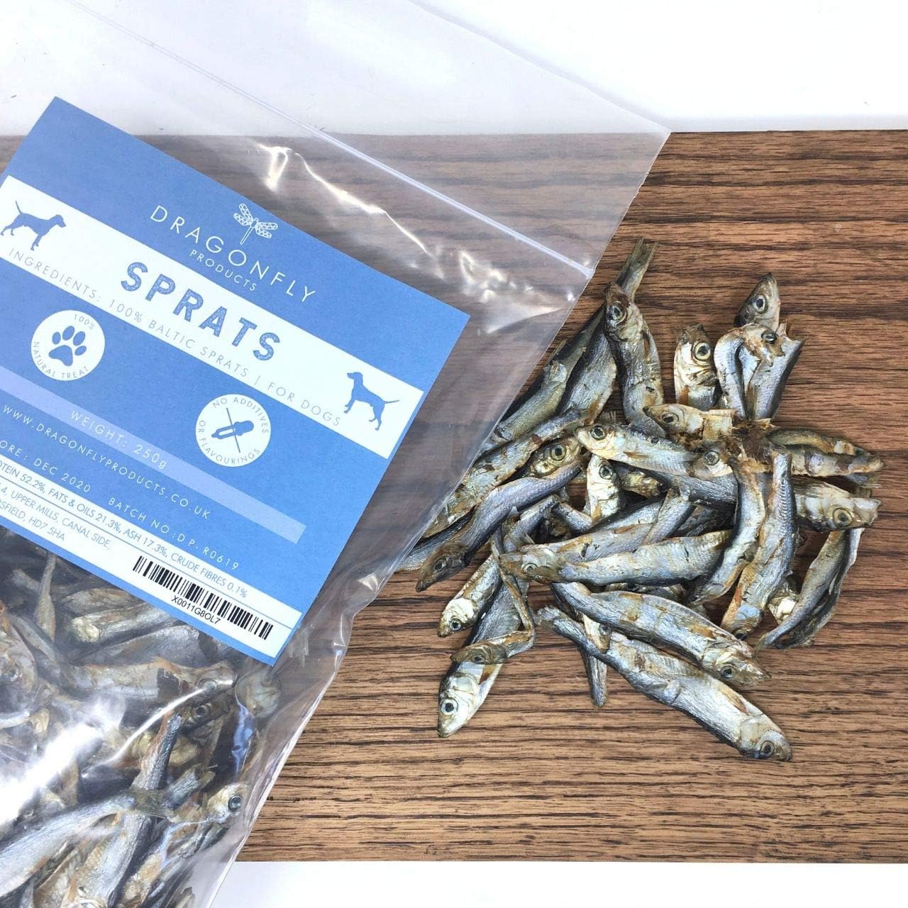 Dragonfly Products Dried Sprats for Dogs and Cats Natural Fish Treat EU