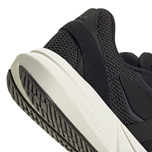 ADIDAS MEN’S LIGHTBLAZE, BLACK/BLACK/OFF WHITE, 4
