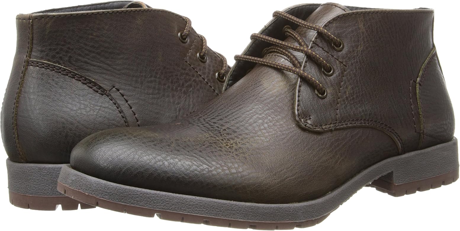 robert wayne chukka boots