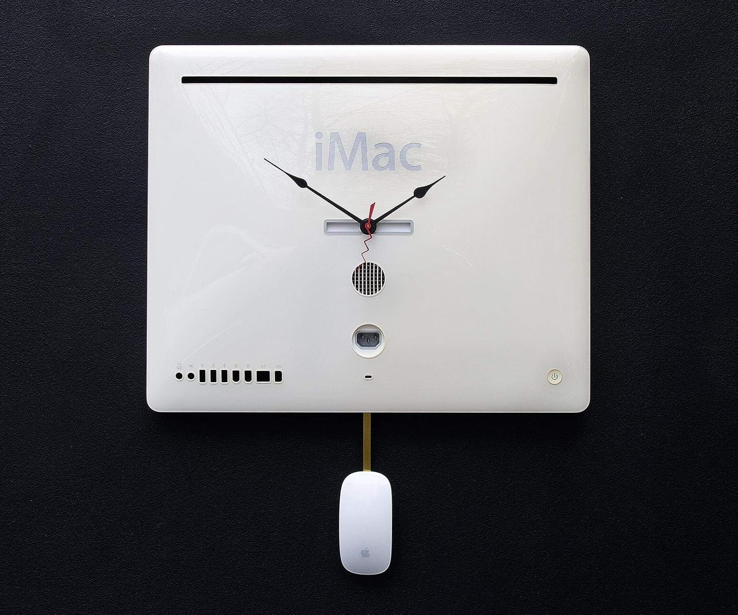 Recycled Apple Computer MacBook cover Clock, computer parts