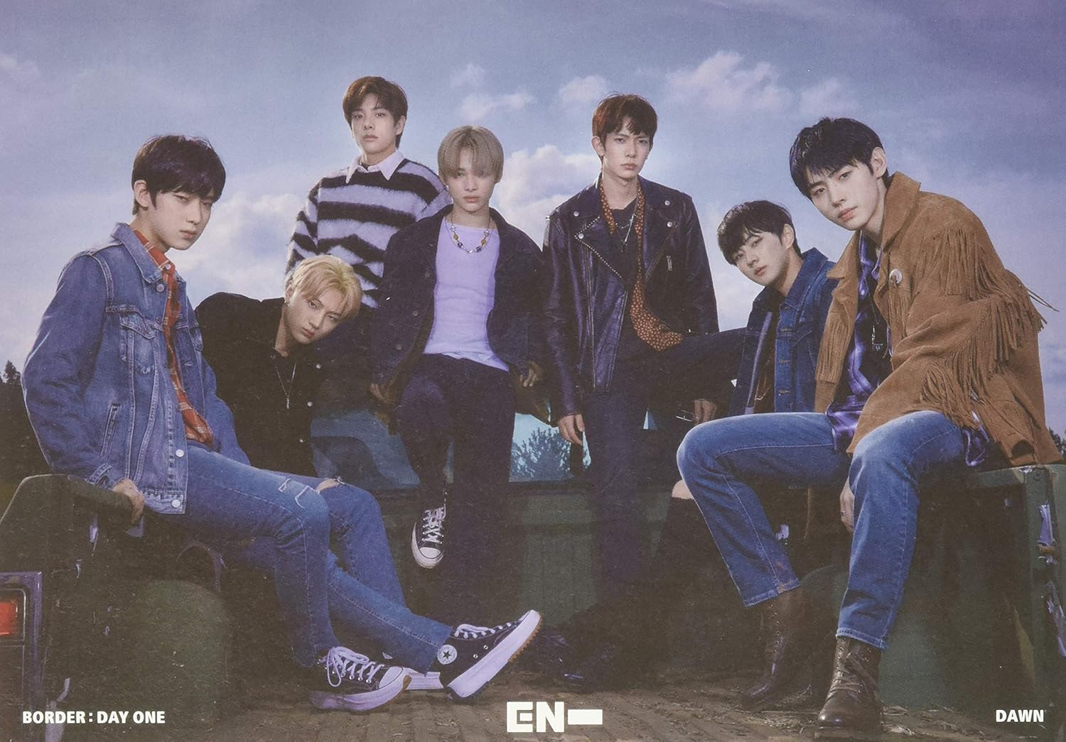 Border Day One Dawn Version By Enhypen Amazon Co Uk Cds Vinyl