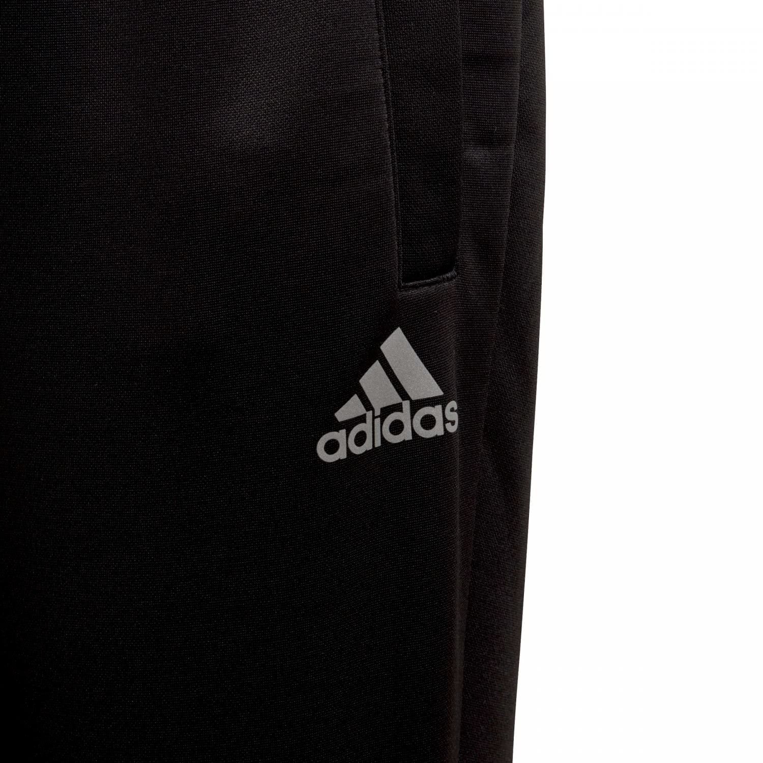 adidas zeichen bunt