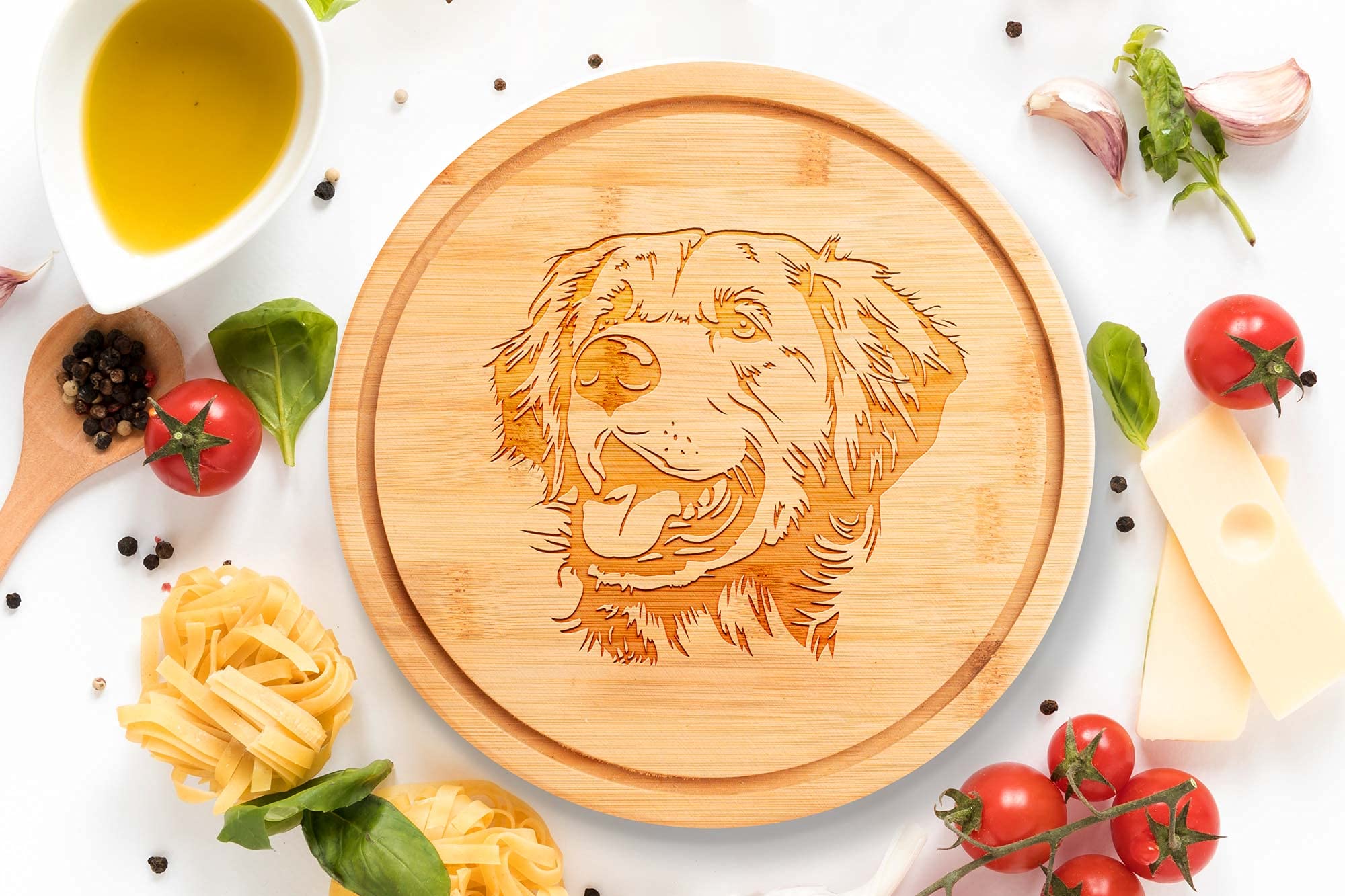 Golden Retriever Portrait Round Hardwood Chopping Board Various Sizes (30cm)