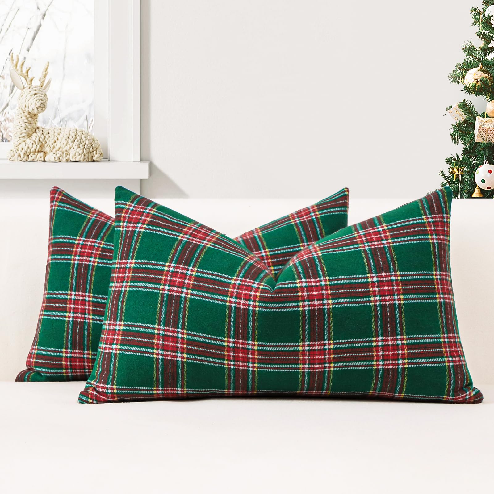 JOTOM Set of 2 Classic Plaids Cushion Covers 40x60 cm Christmas Scottish Tartan Plaid Soft Solid Decorative Throw Pillow Covers Home Decor Outdoor Cushion Case for Sofa Bedroom (Green Red)
