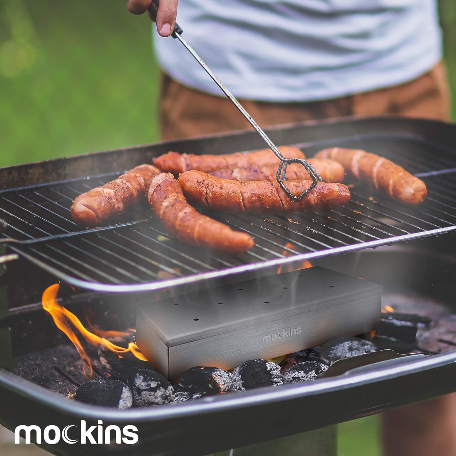 Mockins Stainless Steel BBQ Smoker Box for Grilling Barbecue Wood Chips On Gas Grill or Charcoal Grill - Grilling Accessories: Garden & Outdoor