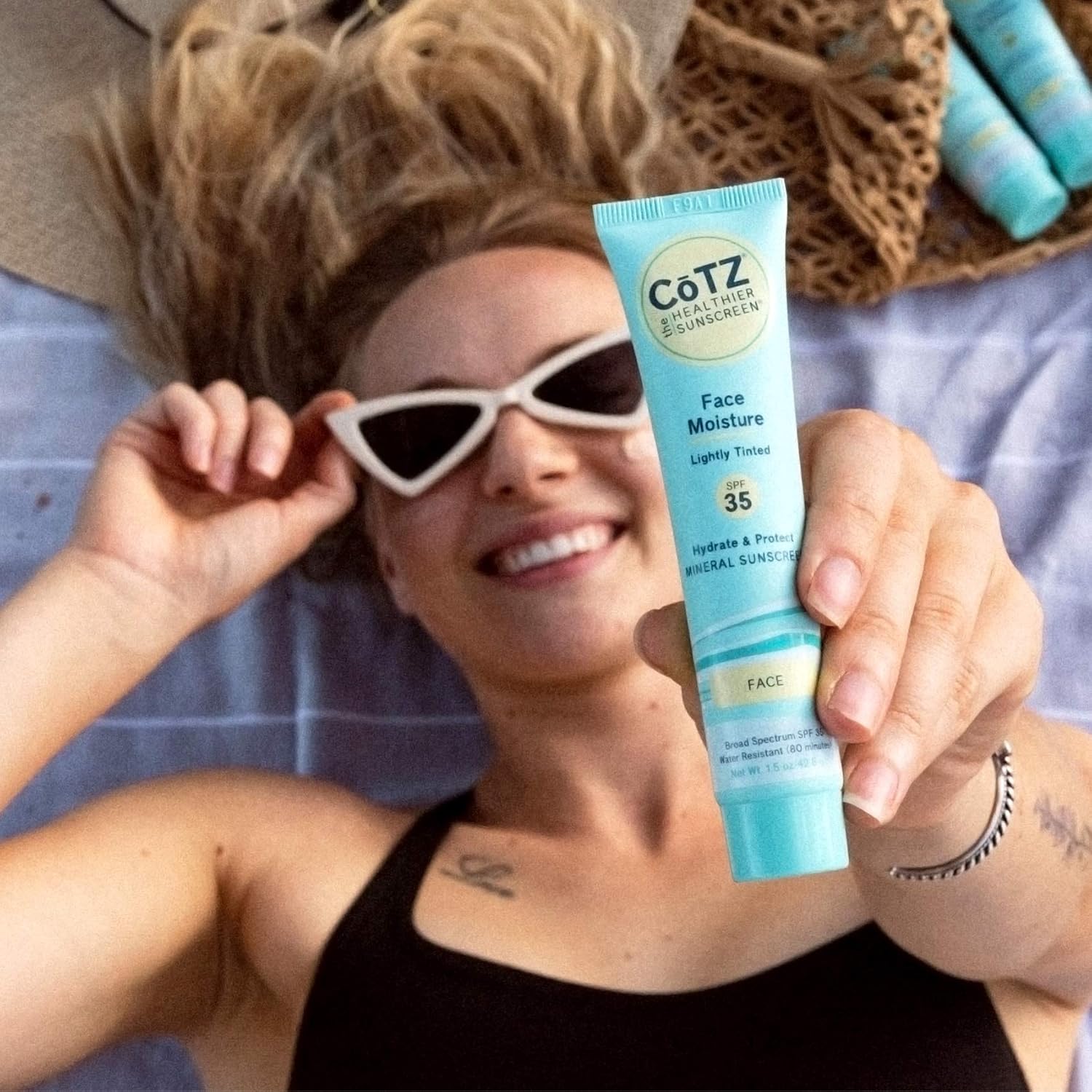 cotz face moisture lightly tinted