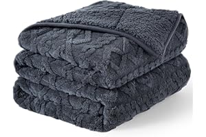 Uttermara Weighted Blanket Queen Size 20 lbs for Adults, 60" x 80" 3D Pattern Design Weighted Blanket for Sofa Bed, Heavy Blanket Great for Calming and Relax, Dark Grey