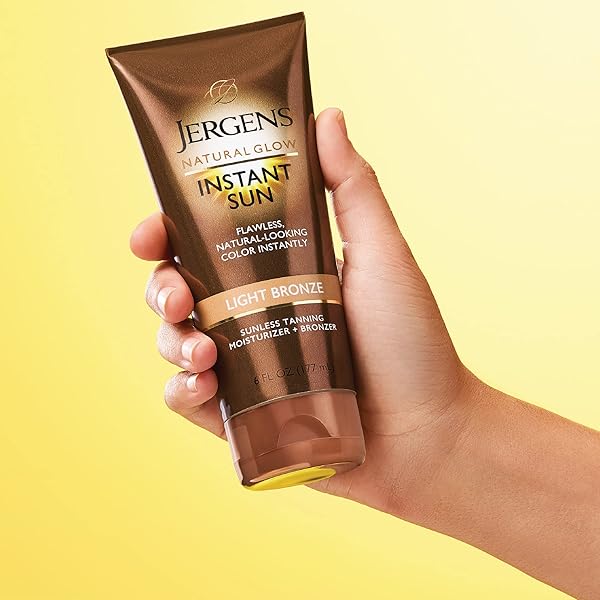 JERGENS NATURAL GLOW INSTANT SUN TANNING MOISTURIZER + BRONZER, LIGHTWEIGHT SUNLESS TANNING FOR NATURAL-LOOKING COLOR, LIGHT BRONZE, 6 OZ