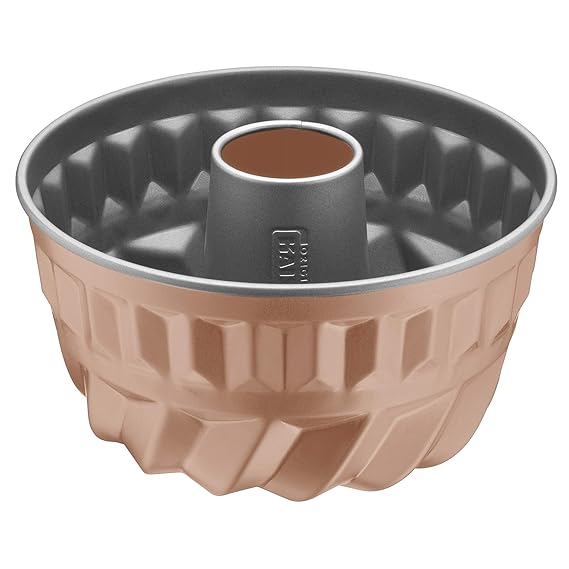 Kaiser 100 Gold Mini Bund-/ Gugelhupfform, Ø 16 cm, antihaftbeschichtet, Backform für 1/2 Rezeptportion, gleichmäßige Bräunun